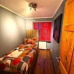 Apartment Dundridge - Morden Urban Living - Sleeps Up To 9 Guests & Private Parking For 2 Vehicles *