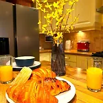 Dundridge - Morden Urban Living - Sleeps Up To 9 Guests & Private Parking For 2 Vehicles Lägenhet *